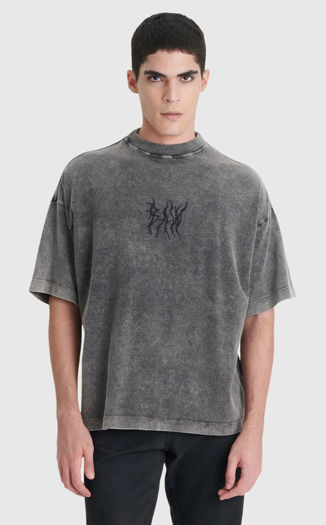 Camiseta New Over Pennywise