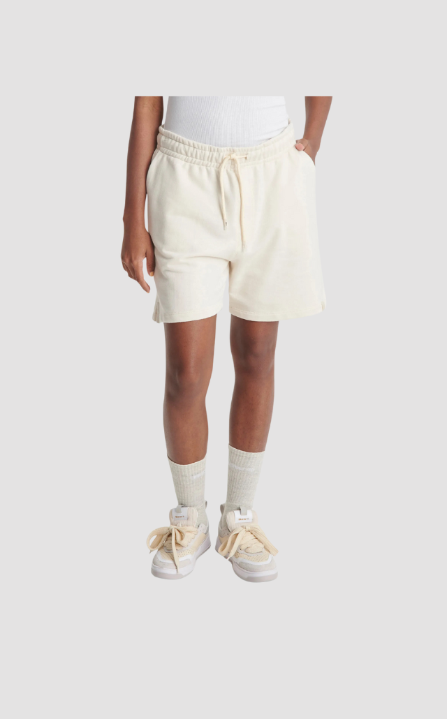 Short  Tourist Essential